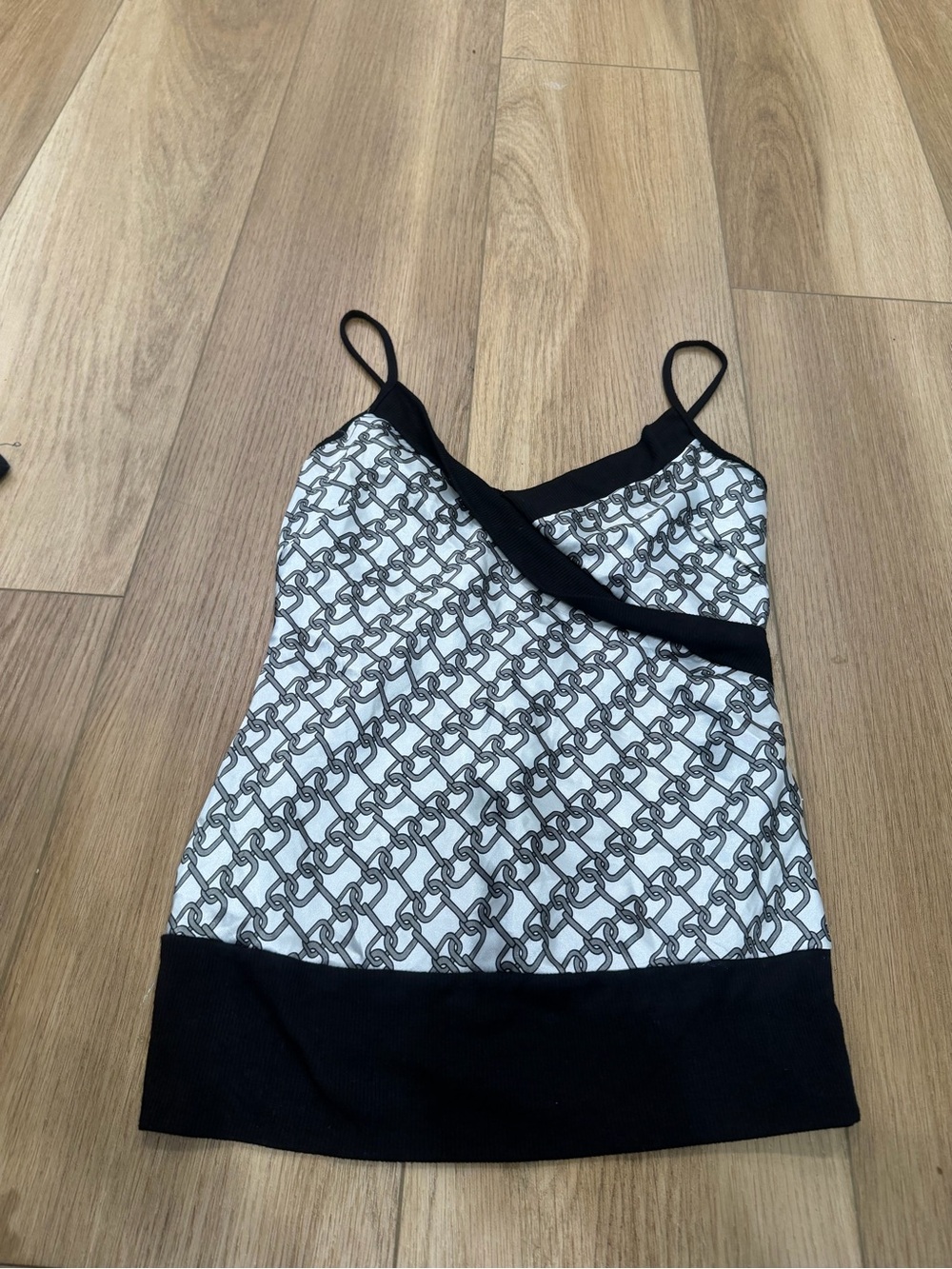 Papaya y2k Black & White Chain-Print Spaghetti Strap Tank Top